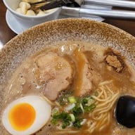Tsukemen jo sriracha ถนนศรีราชานคร