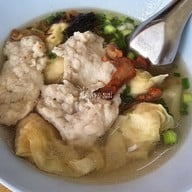 เมนูของร้าน ก๋วยเตี๋ยวนางงาม ลิ้มมุ่ยเฮง ราชบุรี
