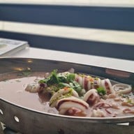 เมนูของร้าน Laemcharoen Seafood ระยอง