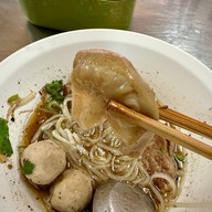 วัฒนพานิช นวมินทร์