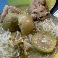 ขนมจีนป้าพินธุ์ สันติธรรม