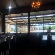 เรือนสายน้ำ