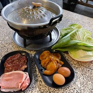 เมนูของร้าน โรงเรือกะทะร้อน