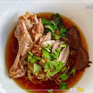 เมนูของร้าน ก๋วยเตี๋ยวเป็ดเป่าปาก ลำลูกกาคลอง4 คลอง4