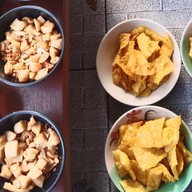 ก๋วยเตี๋ยวเรือเอียงชาม ซ.ปากกร็ดติวานนท์ 8 (ซ.จำปา)