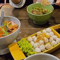 ท่าสยาม แฟชั่นไอซ์แลนด์