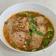 เมนูของร้าน ก๋วยเตี๋ยวซี่โครงหมูตุ๋น อู๋จี๊