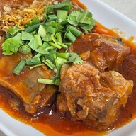 ก๋วยเตี๋ยวซี่โครงหมูตุ๋น อู๋จี๊