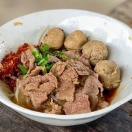 ลุงใหม่ก๋วยเตี๋ยวซิ่ง หนองขาม