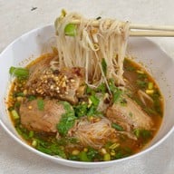 เมนูของร้าน ก๋วยเตี๋ยวซี่โครงหมูตุ๋น อู๋จี๊