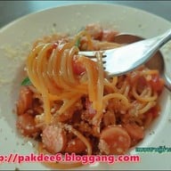 THE BOX HOUSE ริมน้ำแม่กลอง