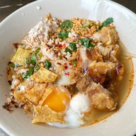 เฮียจู๋ ก๋วยเตี๋ยวต้มยำหมูบะช่อ (ลาดพร้าว71) ลาดพร้าว