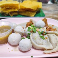 เตี๋ยวในสวน ราชพฤกษ์