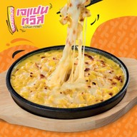 Yayoi โลตัส บ่อวิน