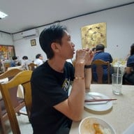 ร้านเกี๊ยวจีน (มโนรมย์) พระราม 4