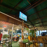อีสานโต้รุ่ง