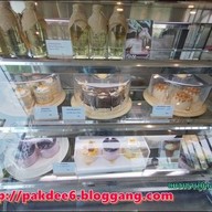 THE BOX HOUSE ริมน้ำแม่กลอง