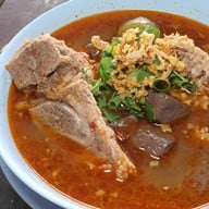 ข้าวเงี้ยวตาบุญ -