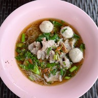 เมนูของร้าน ก๋วยเตี๋ยวรสเผ็ด