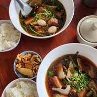 เมนูของร้าน นายหนวด3 เกาเหลา ก๋วยเตี๋ยว เนื้อตุ๋น-หมูตุ๋น ลาดพร้าว101 สาขา3
