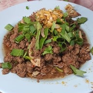 ร้านลาบลุงน้อย by ตี๋หลังมอ