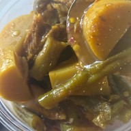 ขนมจีนเจ๊เฉย เพชรบุรี