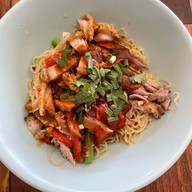 ไผ่เขียว บะหมี่เป็ดย่าง อำเภอชนบท