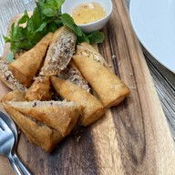 The Hub Cafe and Eatery พระราม 9