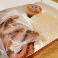 เจ๊แดงสามย่าน ส้มตำ คอหมูย่าง สยามพารากอน