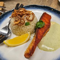 The Hub Cafe and Eatery พระราม 9