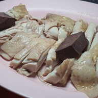 กฤษโอชา อนุสาวรีย์สามกษัตริย์