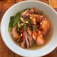ไผ่เขียว บะหมี่เป็ดย่าง อำเภอชนบท