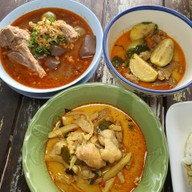 ข้าวเงี้ยวตาบุญ -