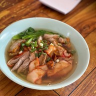 ไผ่เขียว บะหมี่เป็ดย่าง อำเภอชนบท