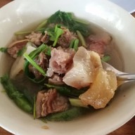 เมนูของร้าน ลาบอ้ายแดง