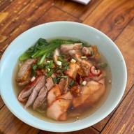 ไผ่เขียว บะหมี่เป็ดย่าง อำเภอชนบท