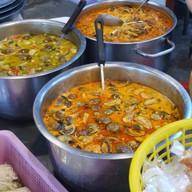 ข้าวเงี้ยวตาบุญ -