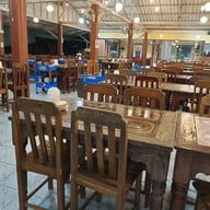 บรรยากาศ อิ่มปลาเผา แม่เหียะ