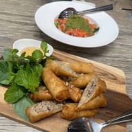 The Hub Cafe and Eatery พระราม 9