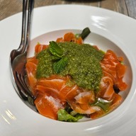 The Hub Cafe and Eatery พระราม 9