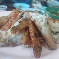 เมนูของร้าน ร้านมล ซอยสุคันธาราม  ใกล้สน.ดุสิต