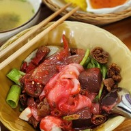 เมนูของร้าน เย็นตาโฟนครสวรรค์ศาลหลักเมือง