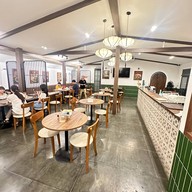 ก๋วยจั๊บโบราณคุณย่าเตือนใจ เทพรักษ์