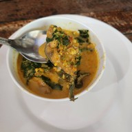 เมนูของร้าน แปะเฮง แกงราดข้าว