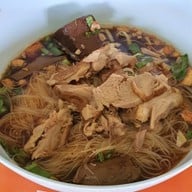 เจ๊สมหมายเป็ดพะโล้