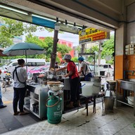 บรรยากาศ เจ๊เจี่ย เย็นตาโฟ