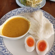 บ้านคุณนาย ขนมจีนน้ำยาปู หนองค้อ