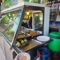 หน้าร้าน แปะเฮง แกงราดข้าว