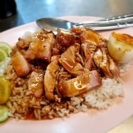 เมนูของร้าน ร้านนายฉั้ว