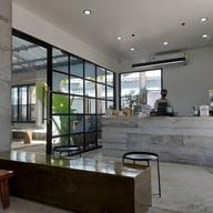 บรรยากาศ Ar-ma Cafe & Bar